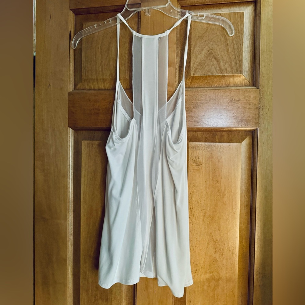 Racerback tank rom the Buckle. White with mesh details - Picture 2 of 5